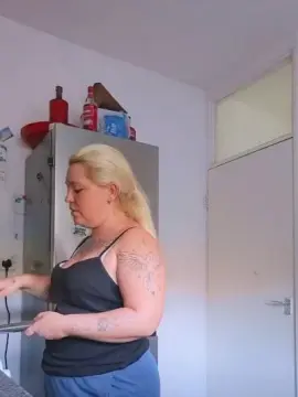 Sweetiesophia  live sex cam