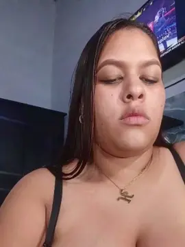 Hosanna1  live sex cam