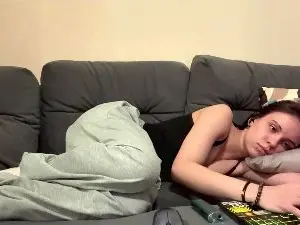 Caramelutaste  live sex cam