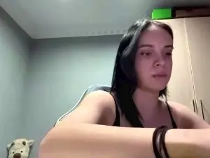 Caramelutaste  live sex cam
