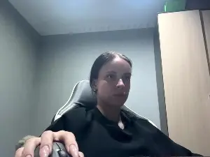 Caramelutaste  live sex cam