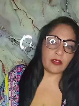 Chiquitatetona5  live sex cam