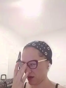 Flamenquita38  live sex cam