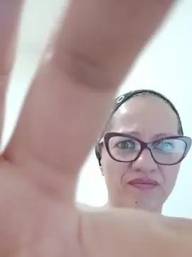 Flamenquita38  live sex cam