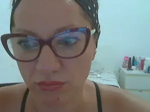 Flamenquita38  live sex cam