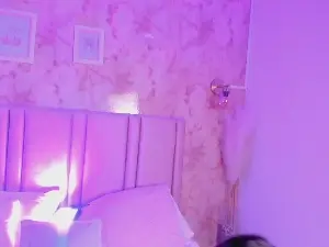 Hera_Junoo  live sex cam