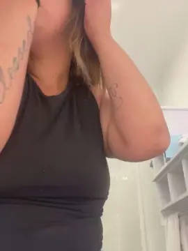 Magnetismm  live sex cam