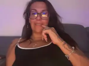 Brienneluxe  live sex cam