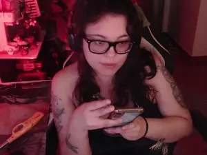 Melanypresley1  live sex cam