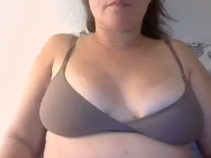 Oseriezvous  live sex cam