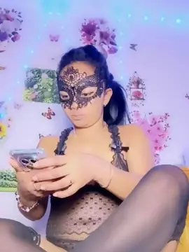 Queenny1  live sex cam