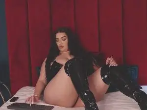 AdelynnReeds  live sex cam