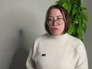 MyrtieKingen  live sex cam
