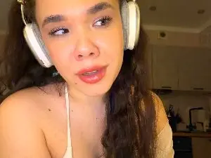 ErlineHanline  live sex cam