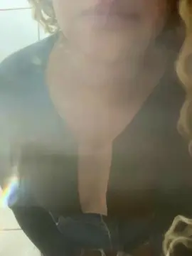 IsaFernandes  live sex cam