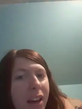 Fruittloops  live sex cam