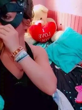 Linacoquine  live sex cam