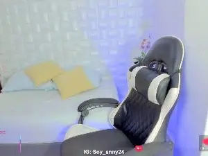 Anny_rouse24  live sex cam