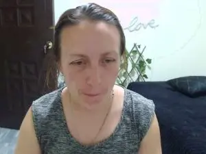 Kittysalvaje  live sex cam