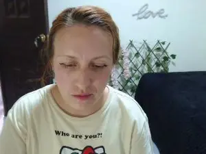 Kittysalvaje  live sex cam