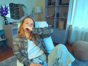 NaomaFenty  live sex cam