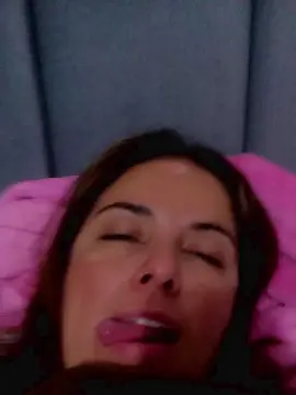 Bellajade1985  live sex cam