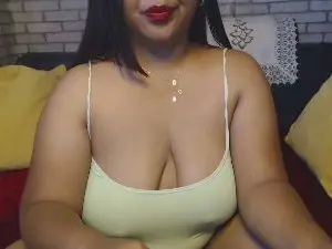 Oriane22  live sex cam