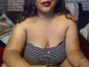 Oriane22  live sex cam