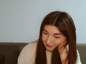 Emmamaee  live sex cam