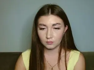 Emmamaee  live sex cam