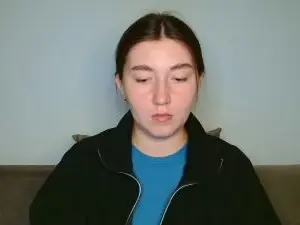 Emmamaee  live sex cam