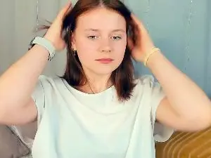 LoyceLupu  live sex cam