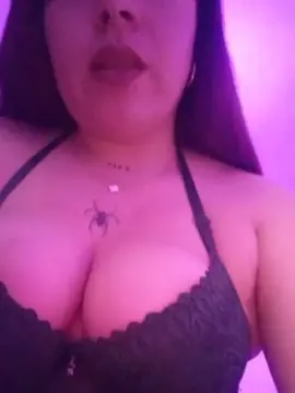 Femeninaa  live sex cam
