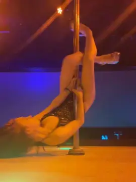 Breekay  live sex cam