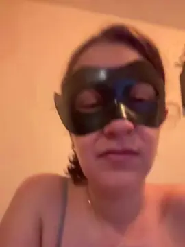 Kylla22  live sex cam