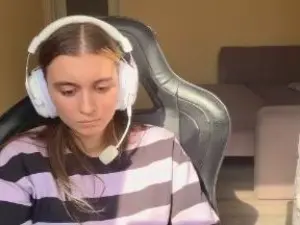 MeaganYorton  live sex cam