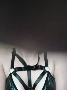 Chaudje  live sex cam