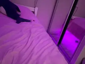CoreneNiesen  live sex cam