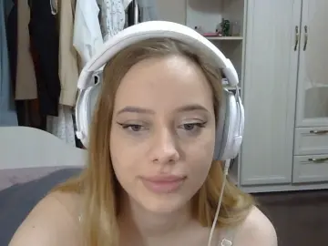 MarvelAllocco  live sex cam