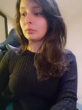 Roxannepiggy  live sex cam