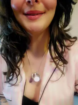 Roxannepiggy  live sex cam