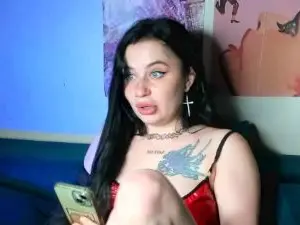 Devilalise  live sex cam