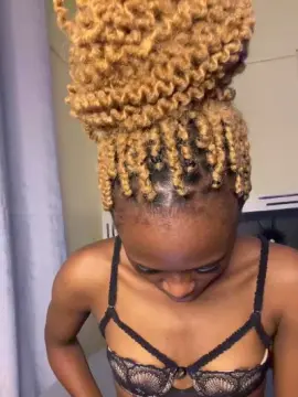 Lisa2320  live sex cam