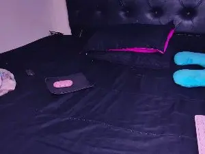 Adriana_55  live sex cam