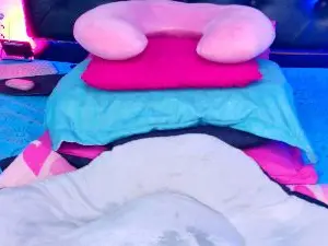 Adriana_55  live sex cam
