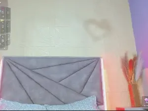 Dubraska1  live sex cam