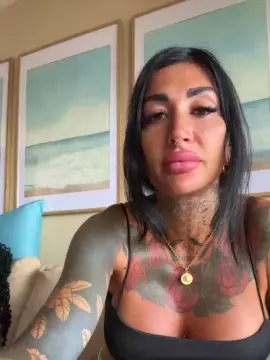 Danielalovelyy  live sex cam