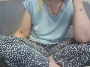 DenizErika  live sex cam