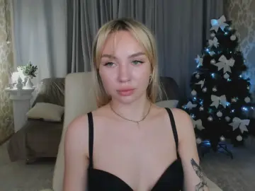 EmilyLinn  live sex cam