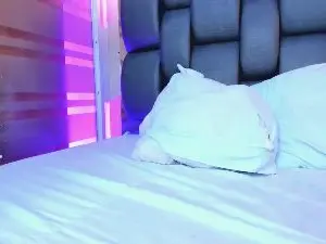 Miriam_milf  live sex cam